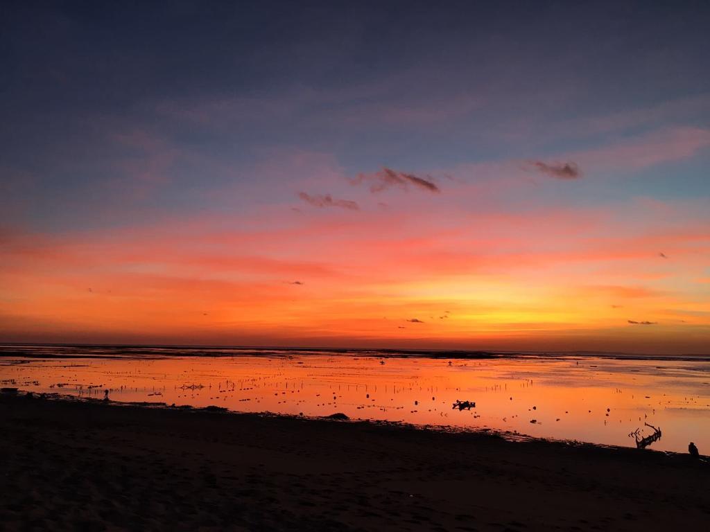 Berawa Beach Surfstay Canggu Exteriör bild