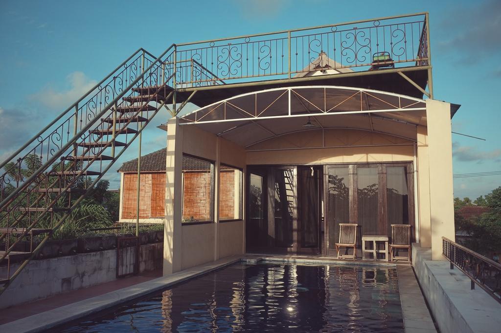 Berawa Beach Surfstay Canggu Exteriör bild
